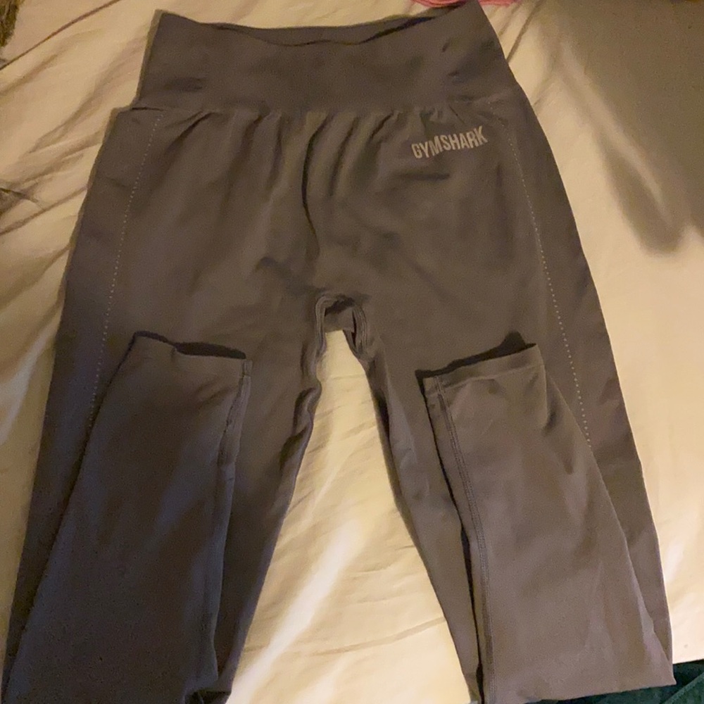Gymshark gray-purple lightweight leggings size M
